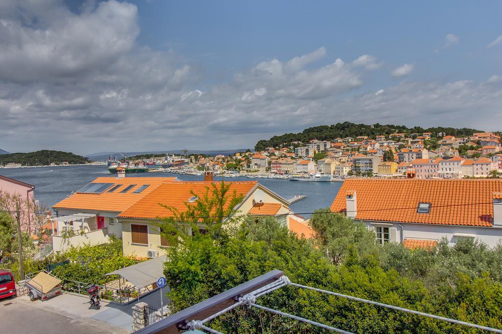 Apartments Petra Mali Lošinj Exteriör bild